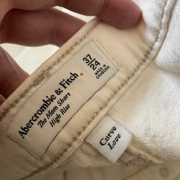 Abercrombie & Fitch Wmn Plus 37/24 Off White Curve Love High Rise Mom Short NWOT - Picture 8 of 10
